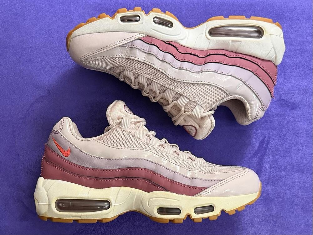 Nike Air Max 95 Womens Sz 7 Pink White Running Shoes Sneakers MINT COND. No Box
